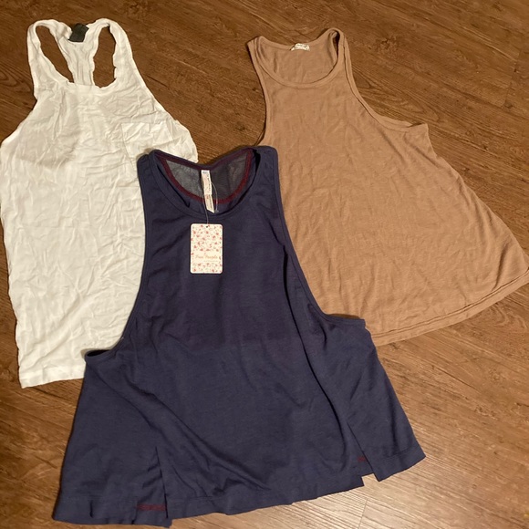 Free People Tops - Free people trio